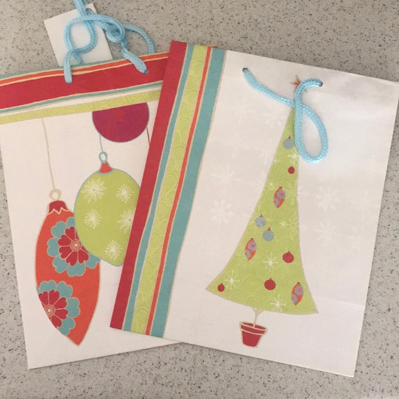 45 Gift bags! - Picture 8 of 16